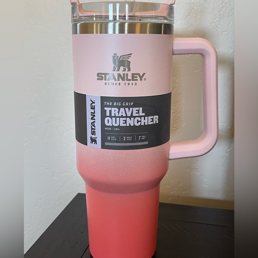 Stanley Quencher Petal Ombré 40oz OG. NWT